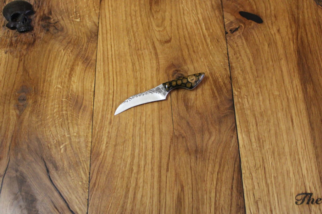 A0010_Kleines_Messer_Smily_spitz_Lederscheide (1)