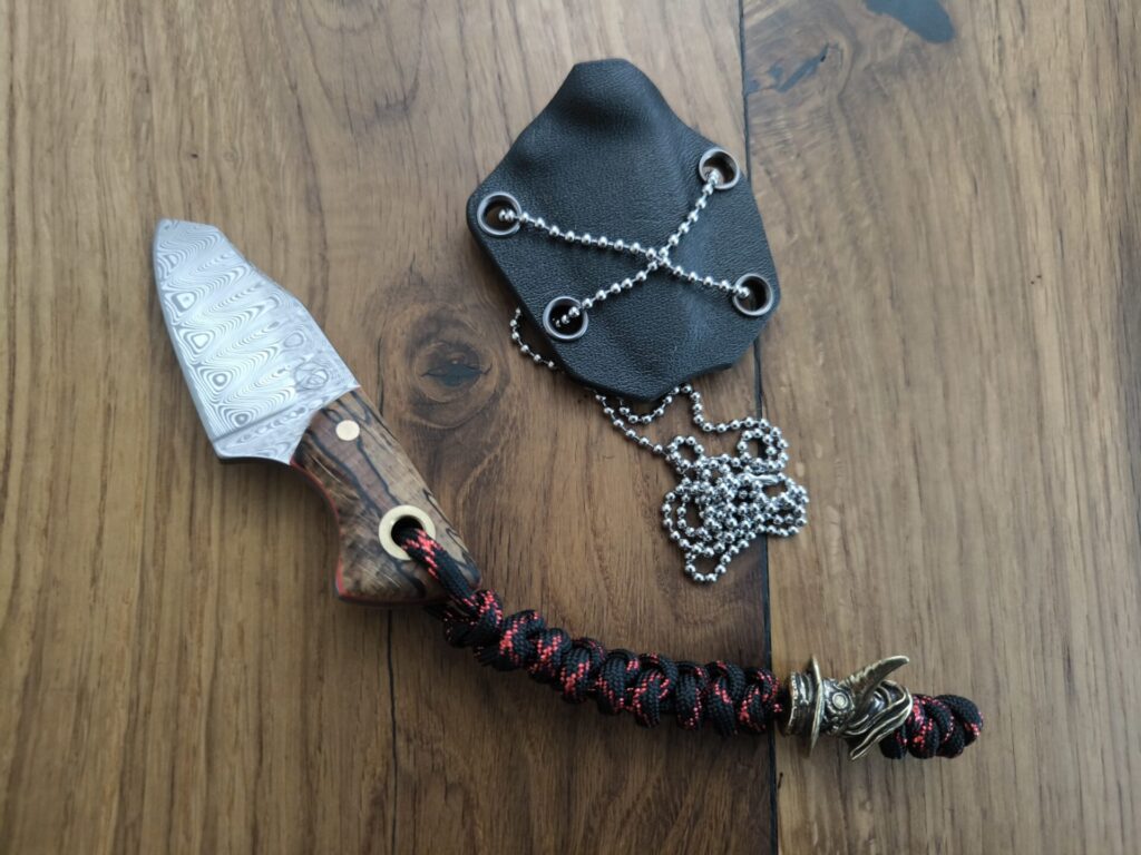 A0045_Neck-Knife (1)