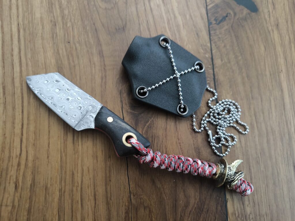 A0046_Neck-Knife (1)
