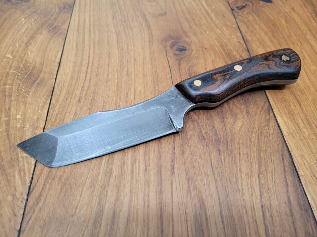 B0012_Tanto (2)