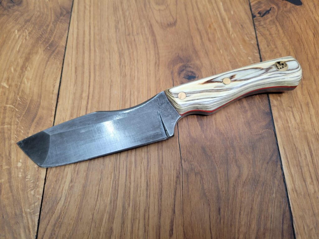 B0014_Tanto (2)