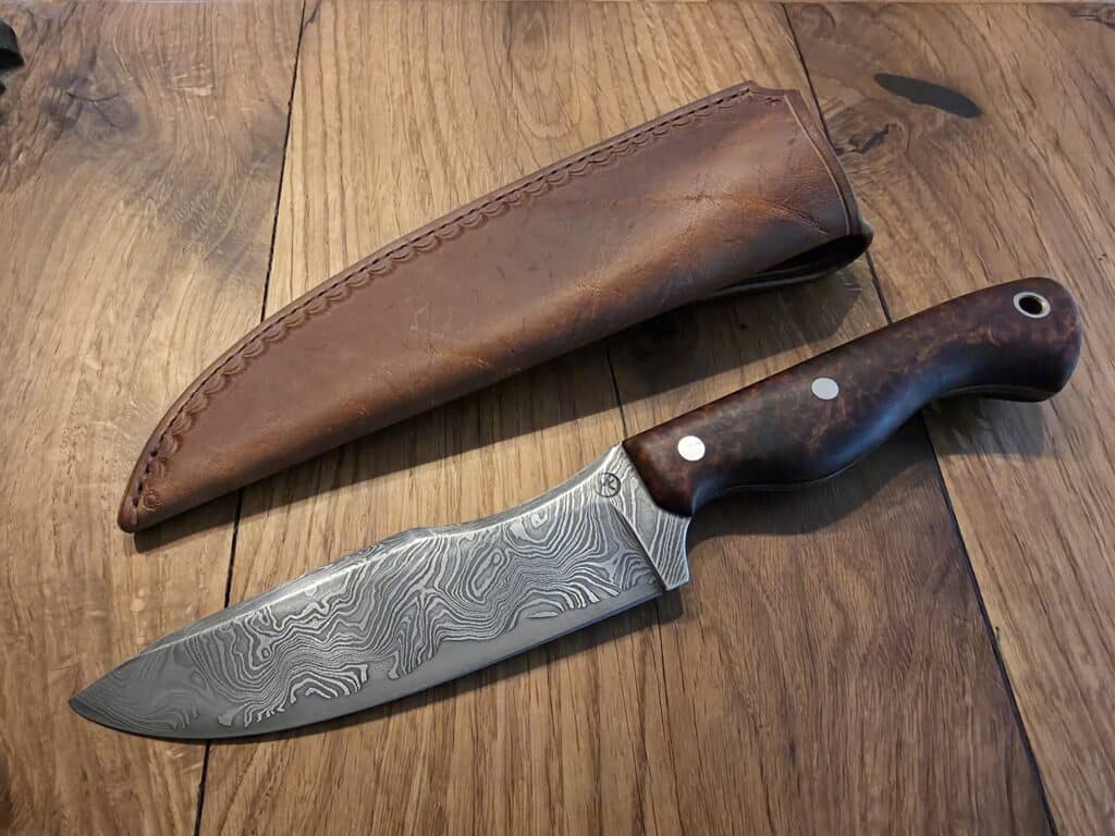 A0125_Curved_Hunter (2)