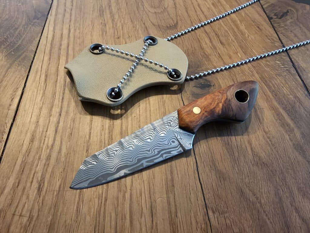 A0138_Neck-Knife (2)